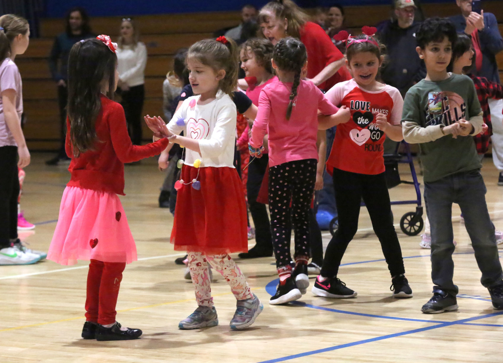 Marsh School dance and jump rope contest